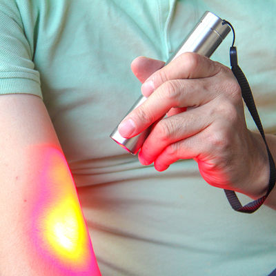 kaufen 3 Augen-Therapie-Fackel-kombiniertes 660 Nanometer-rotes Licht der Farbe9w rotes helles on-line-Fertigung