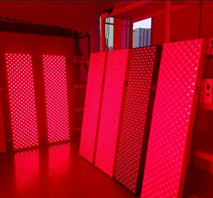 OEM ODM LOGO Anpassung 3000W Rotlichttherapie-Panel mit 600 LEDs